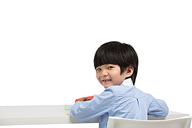 婷婷六月天：青春抗疫，六月守护者