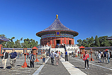 枫可怜被公公欺负：揭开游戏阴影：共同守护虚拟家园的和谐之旅-1