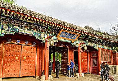 黄app下载：隐私守护，内容盛宴：探秘“黄app”下载的奥秘与技巧-1