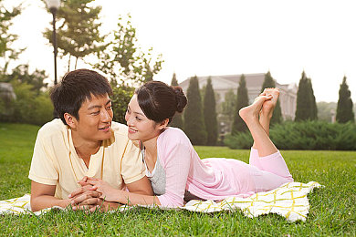 两男互摸jiji秘 视频网站：网络监管风暴：揭秘视频平台色情内容，守护清朗网络空间