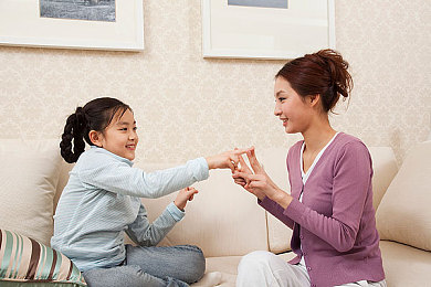 美女直播全婐网站免费：游戏直播新风尚，美女主播齐聚“全婐”，畅享免费游戏乐趣-2