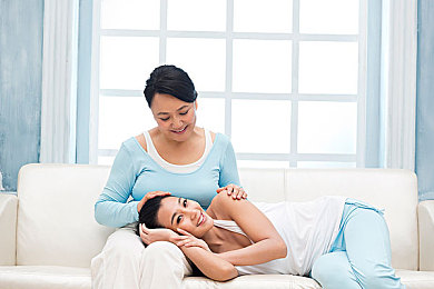 ZZZZZ女人与牛oooo：农耕传奇，神秘女性与圣牛的和谐交响-1