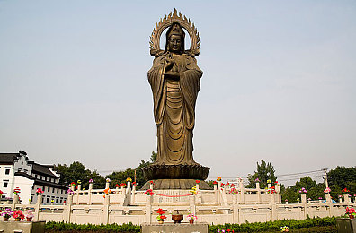 小樱被扒开腿坐做 同人游戏：动漫同人边界争议：小樱形象遭遇低俗描绘，粉丝文化规范发展之路何在？-3