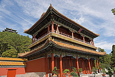 爱情影院aqdy鲁丝二片：浪漫冒险之旅，解锁情感影院的神秘故事-2