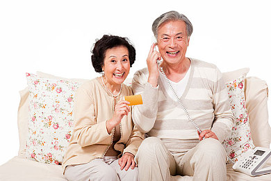 五月天天爱：“五月温馨之约，天天爱意盎然，快乐生活相伴”