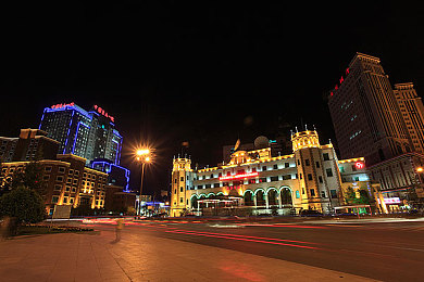 被体育老师抱着C到高潮：体育意外再掀风波，校园安全与师生情谊双重拷问