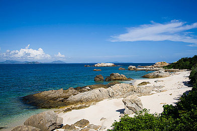 天堂a：虚拟现实新篇章：沉浸式游戏“天堂A”引领行业创新，拓展市场边界-2