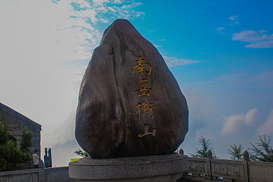 姬小满被 到爽 高潮痉挛,游戏新宠《姬小满的冒险》引玩家高潮痉挛-2