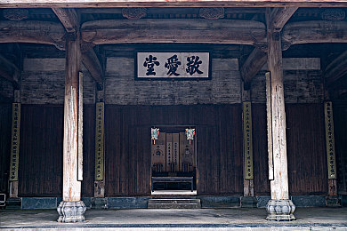 中国护士she精2╳╳╳：抗疫一线最美逆行者：护士“she精”的奉献精神感动全网-1
