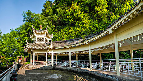 少妇在厨房与子伦：厨房温馨时光，烹饪之旅启航-3