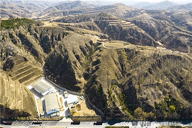 唐三插曲千仞雪不亦乐乎,《斗罗大陆》唐三奇遇，冰凤少女情感升温-3