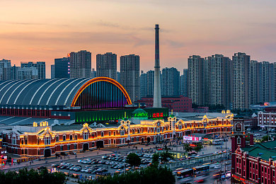 穿一毫米的裙子跳舞：一毫米裙舞动奇迹：舞蹈艺术与极限挑战的梦幻融合
