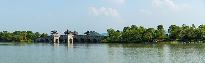 XXXX中国：科技腾飞，世界共舞——创新引领新时代潮流-1