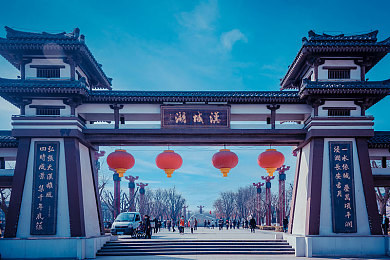 旗袍全开襟做运动：旗袍创新风潮：全开襟运动新风尚，传统文化焕发新活力-3