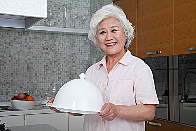 上官婉儿拿一支笔搞自己下直：游戏匠心独运，传统文化在现代焕新颜-2
