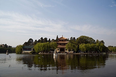 灭火宝贝火线救援电影：火焰勇士：虚拟救援奇遇记，消防荣耀之旅