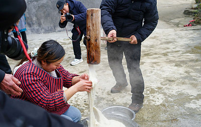 av成人：感官探险之旅：揭秘数字成人娱乐新篇章