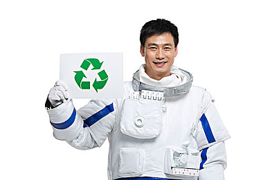 成人动漫：探索成人动漫魅力：情感释放与艺术享受，揭秘虚拟世界的快乐与喜悦-5