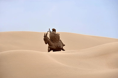 细细讲讲自己的第一次和男朋友：花海初吻，爱情旅程中的甜蜜足迹-4