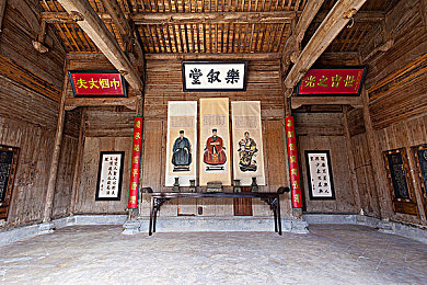 打扑克又喊又叫的视频软件：沉浸式扑克盛宴：揭秘线上打牌狂热，共享激情尖叫时刻-3