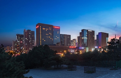 两人打扑克剧烈远动的视频软件：“扑克狂欢，欢乐牌技，互动新体验，打造专属扑克世界”-4