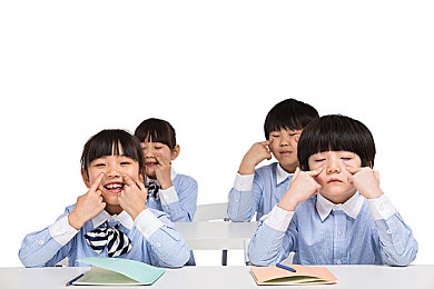 女生脱下内衣内裤的软件,揭秘：隐私保护神器，内衣选购新潮流-2