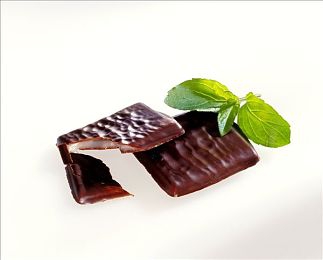 禁止18的视频软件：严打违规视频软件，筑牢青少年健康成长网络安全防线-4