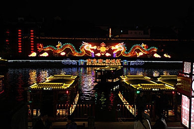 斯托雅《壮志凌云》：梦想翱翔，壮志图腾：探寻《壮志凌云》奇幻之旅
